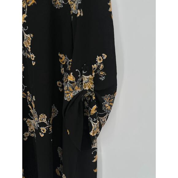 Torrid Georgette Keyhole Neck Sheer Top Floral Tunic Size 1X Flowy Office Black - Picture 3 of 8